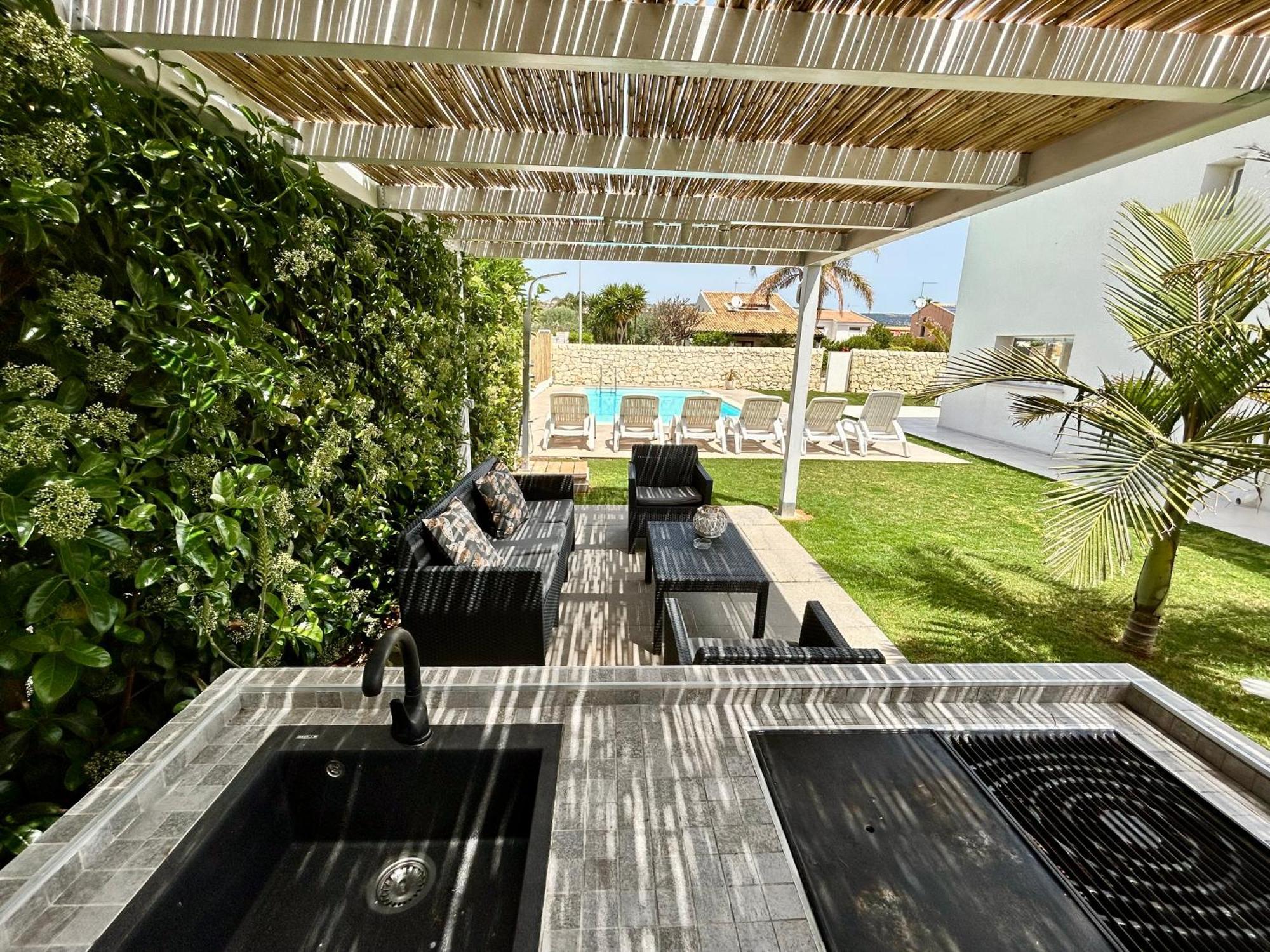Domus Maulli - Villa Sul Mare Marina di Ragusa Exterior foto